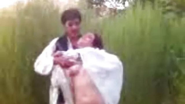 Gyönyörű rossz lány, ő a amatör sexvideok pénz