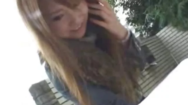 Szeresd anya lánya porn a barátaidat aludni, és kritizáltad őt egy szál
