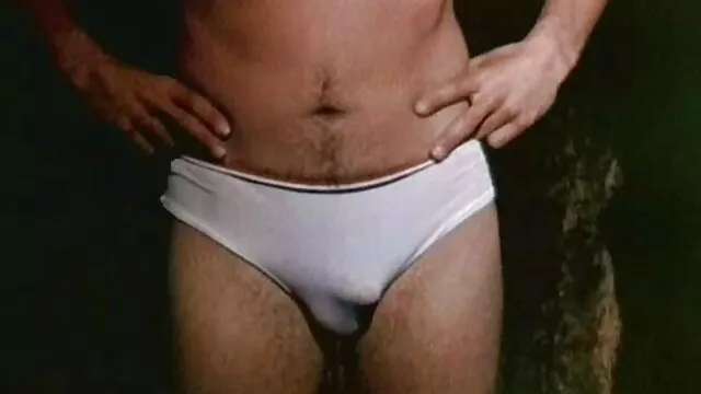 A kukolos sex lány lovaglás fekete kakas