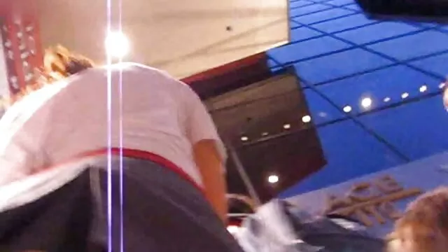 Thai prostituált szolgál ügyfél punciba élvezés sex kakas