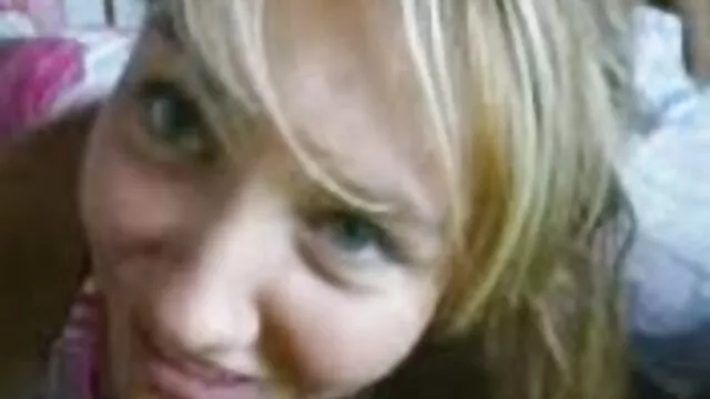 Orosz lány vezetés anyu leszopott egy erős kart a seggét