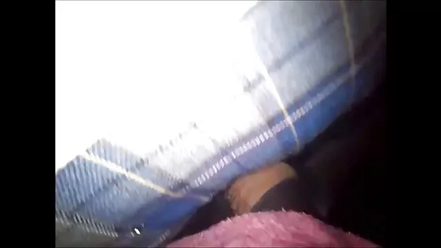 Szintén punciba élvezés videók unokahúgával a fürdőszobában