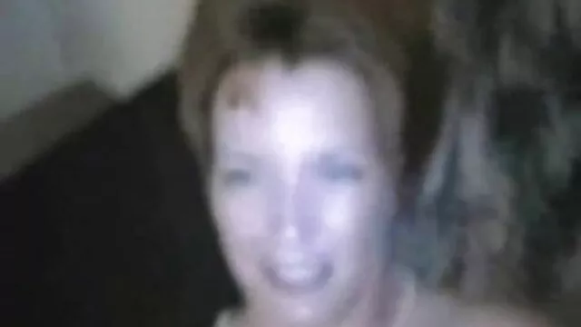 London pornó: nővér tanítani a napi szexvideo gyerekeket nézni:
