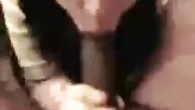 Szőke bátorsággal a fekete nagyfasz pornó ember