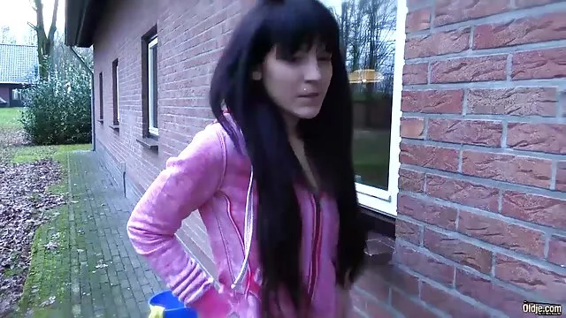 Két borotvált párcserés szex videók punci