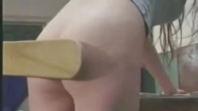 Hamarosan mama fia porno szülni fog, de nem lesz tag