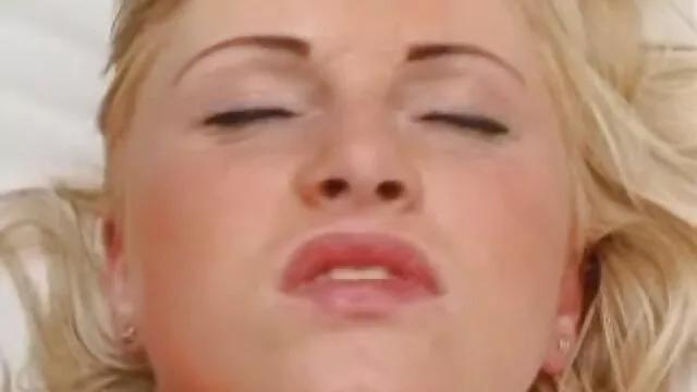 Anya-fiai Barát családi sex